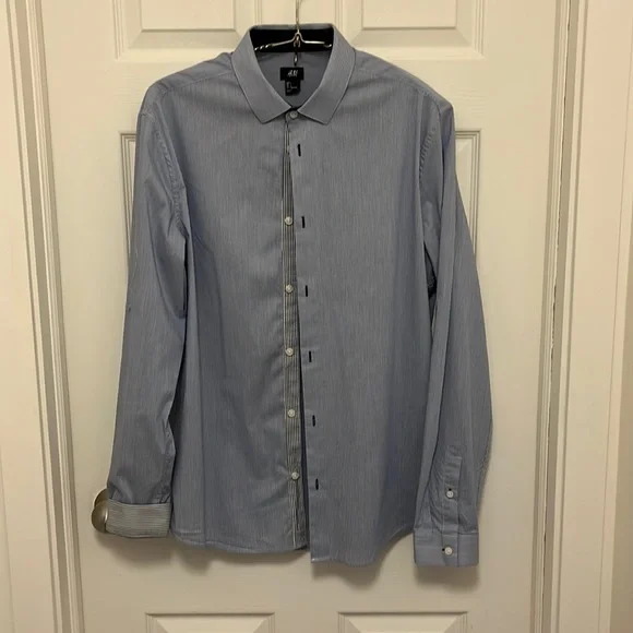 H&M button down - Picture 1 of 3